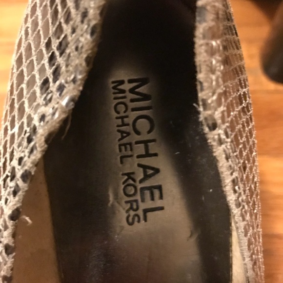 Michael Kors silver snake skin pattern block heels - Picture 5 of 8
